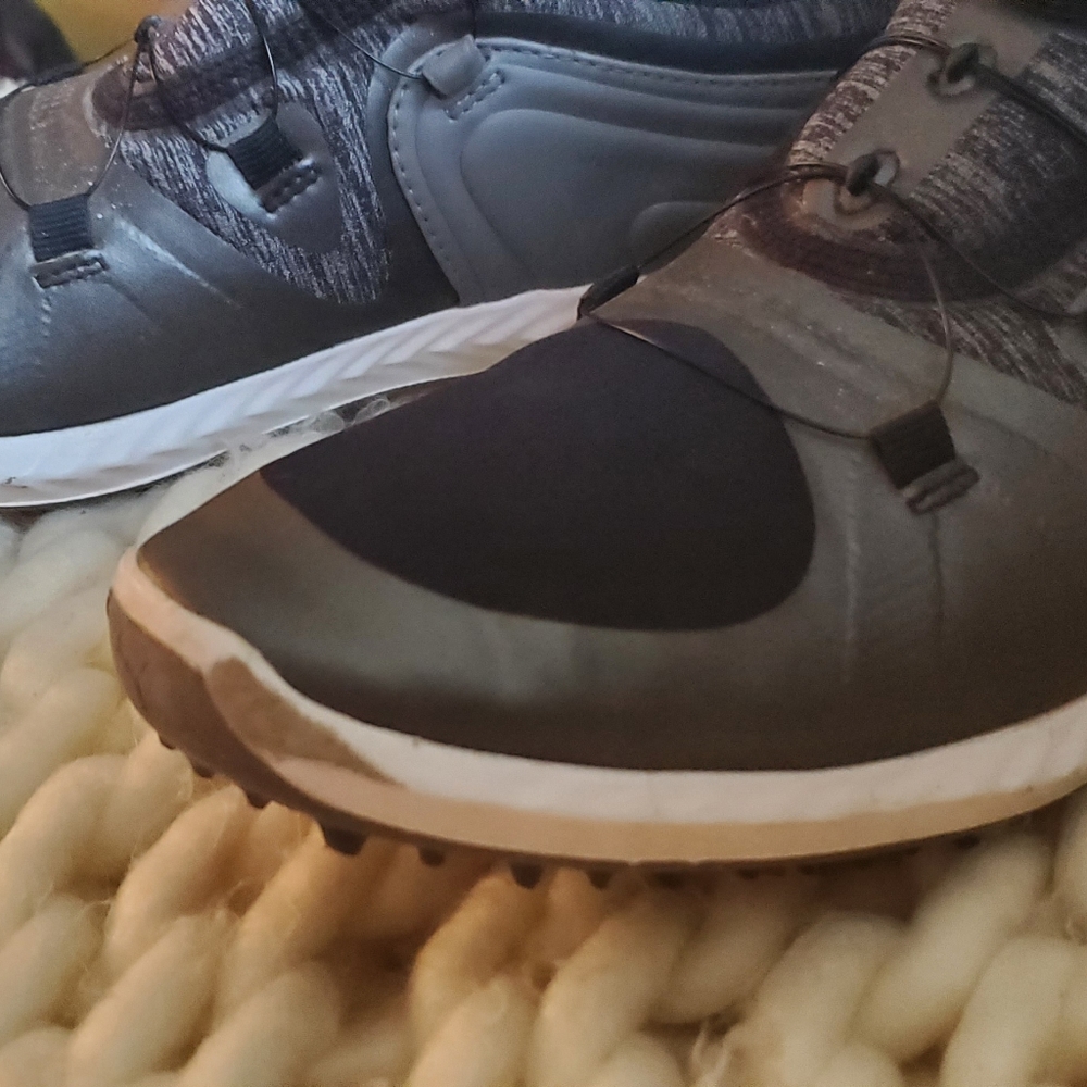 Puma Golf Shoes - Picture 4 of 4